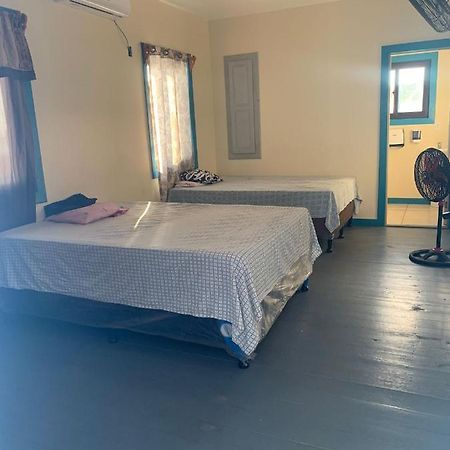 Paradise Divers Hotel Utila Dış mekan fotoğraf