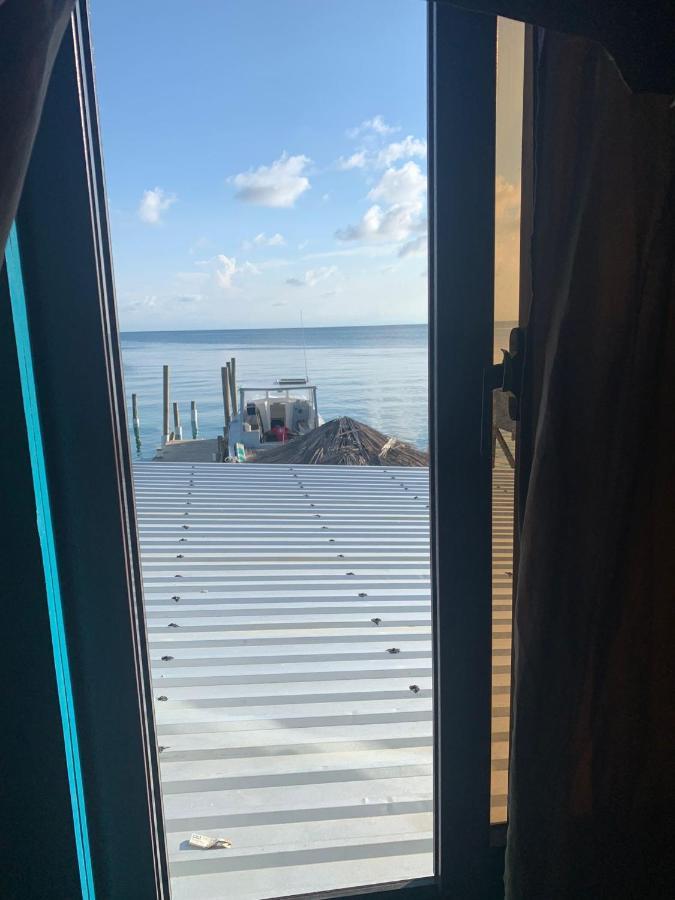 Paradise Divers Hotel Utila Dış mekan fotoğraf